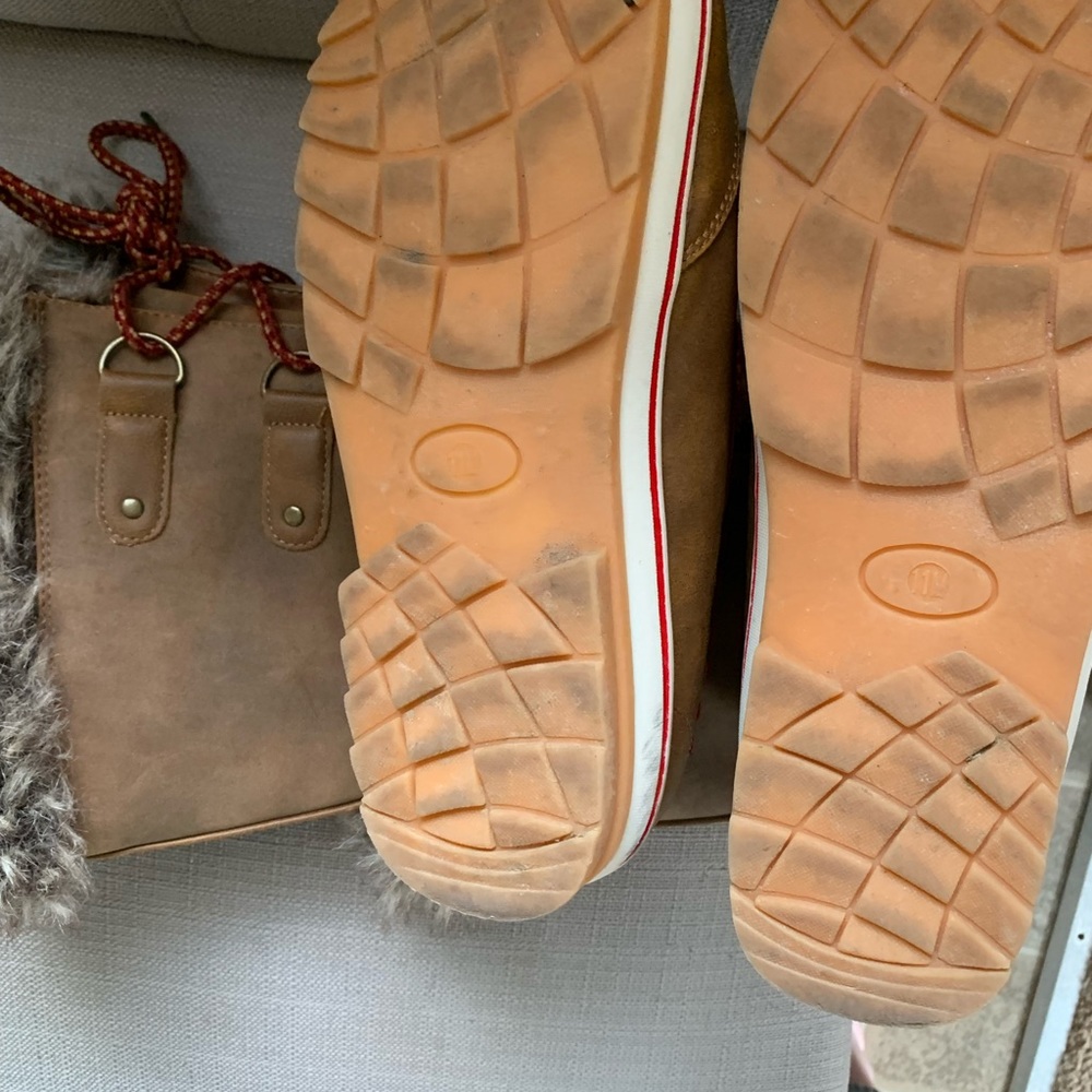 Winter Boots - Picture 5 of 5